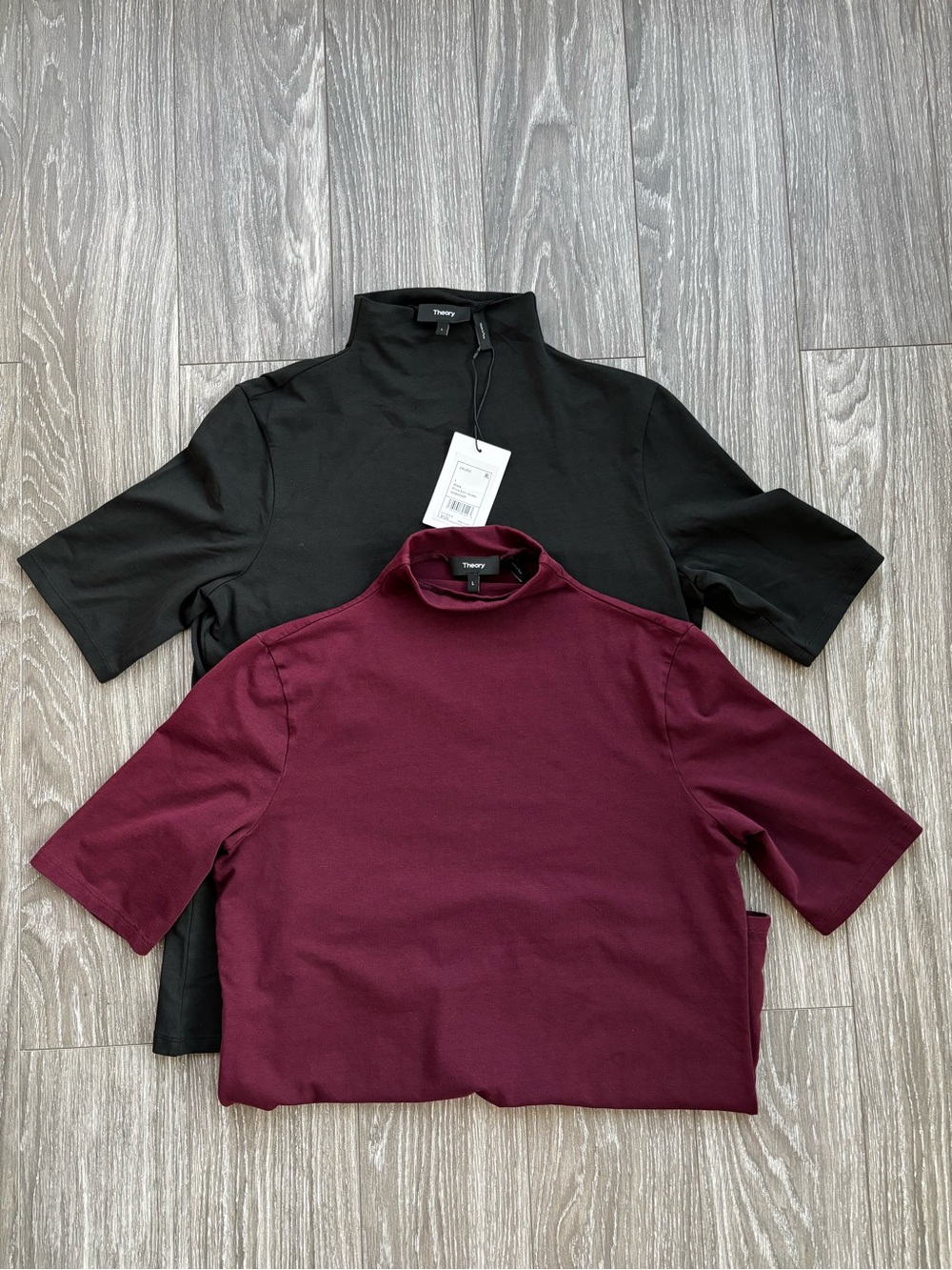 Theory Women's Mock Neck Short Sleeve Top - Black & Burgundy